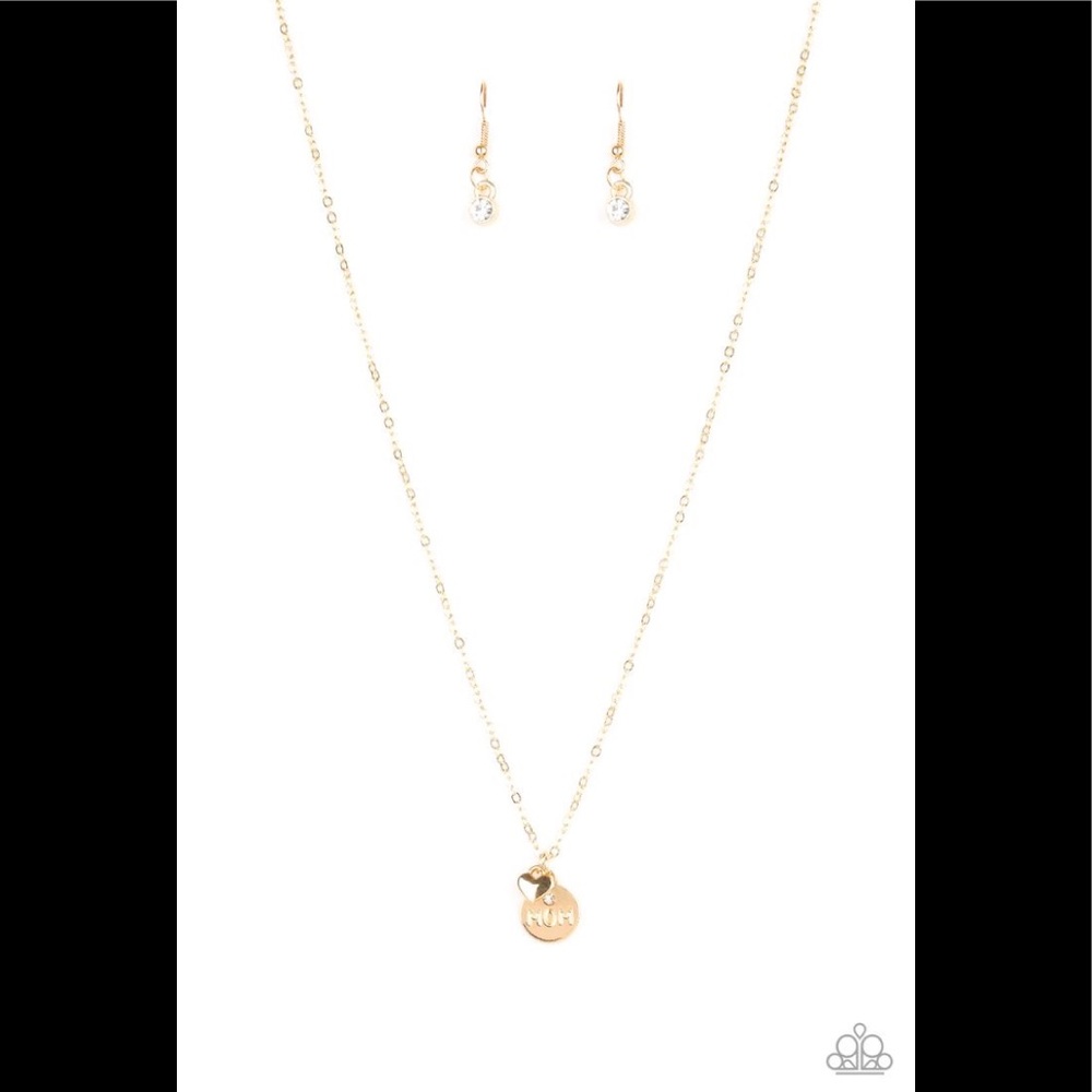 ✨3 for $10✨ Gold “mom” necklace